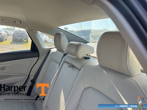 Used 2023 Volkswagen Jetta SE FWD image 9