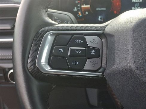 Used 2025 Ford Mustang Premium image 18