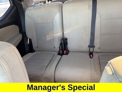 Used 2022 Chevrolet Traverse LS image 30