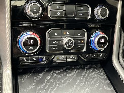 Certified 2023 GMC Yukon Denali AWD/4WD image 25