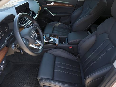 Used 2023 Audi Q5 2.0T Prestige image 9