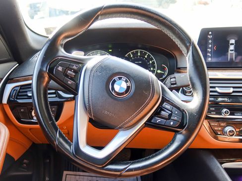 Used 2017 BMW 530i xDrive AWD/4WD image 13