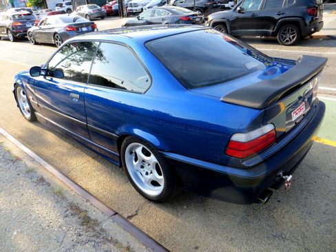Used 1995 BMW M3 Coupe image 22