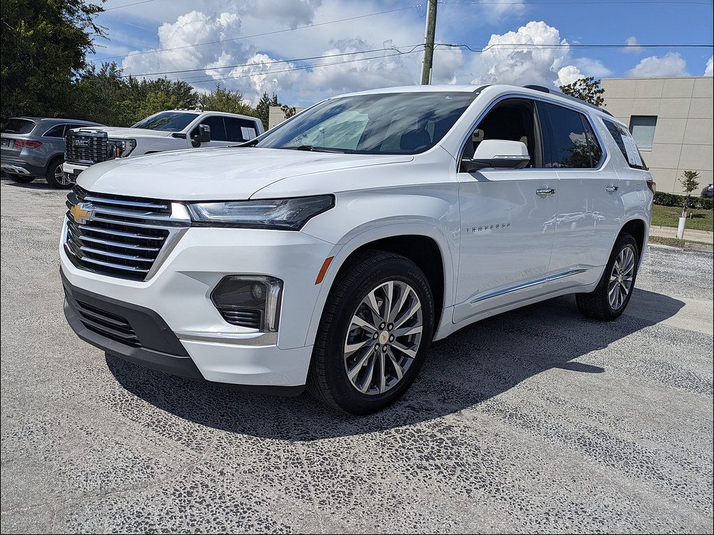 Used 2023 Chevrolet Traverse Premier FWD image 8