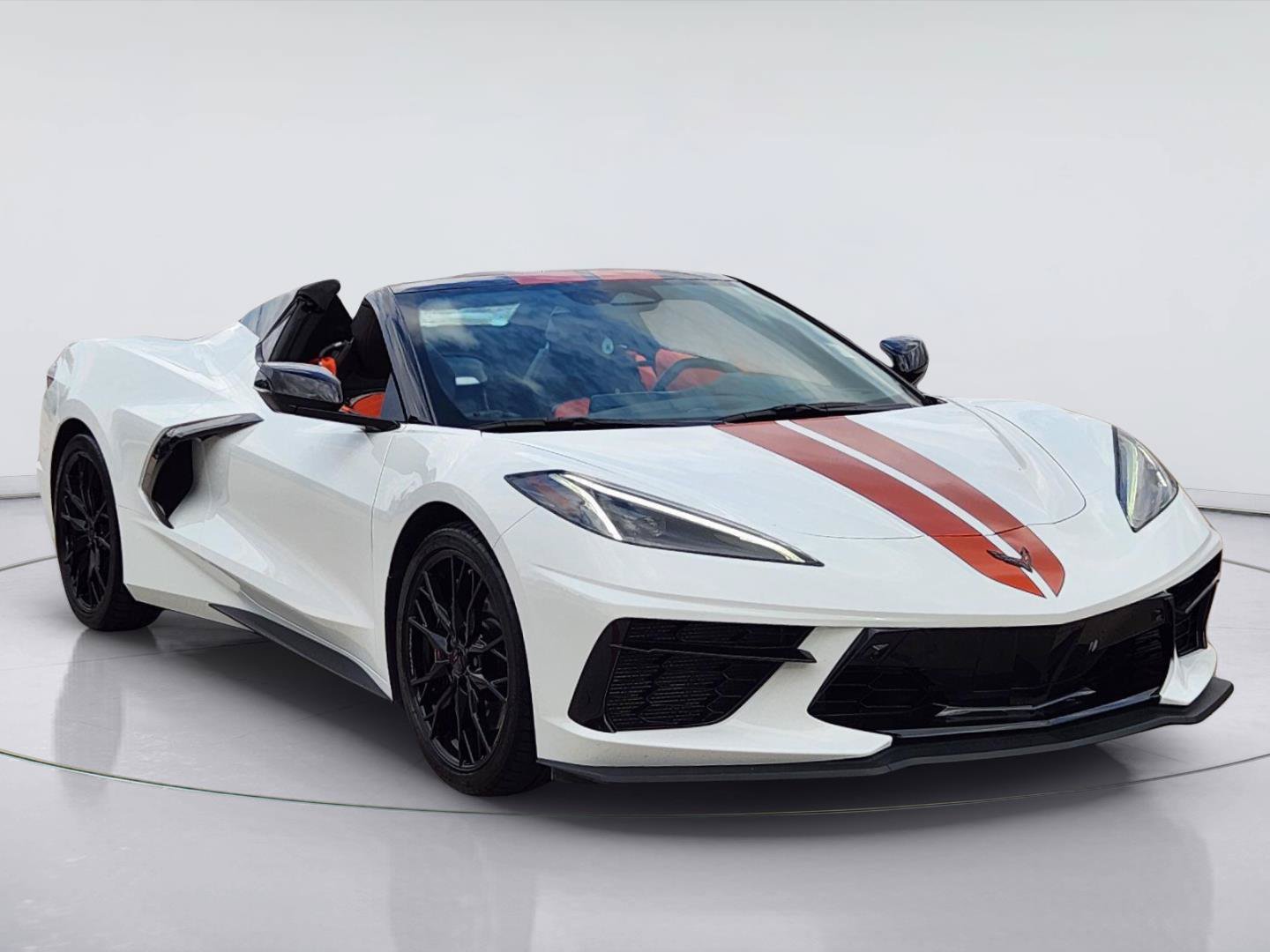 Used 2025 Chevrolet Corvette Stingray Premium Conv w/ Z51 Performance Package RWD image 3