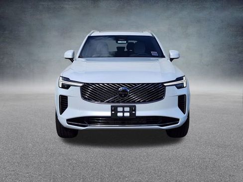 New 2026 Volvo XC90 B6 Plus w/ Protection Package Premier image 2