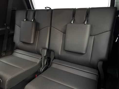 Used 2024 Lexus GX 550 w/ Accessory Package (Z1) AWD/4WD image 39
