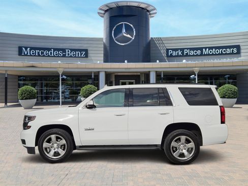 Used 2016 Chevrolet Tahoe LT image 3