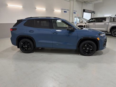 New 2026 Volkswagen Tiguan SE R-Line AWD/4WD image 10