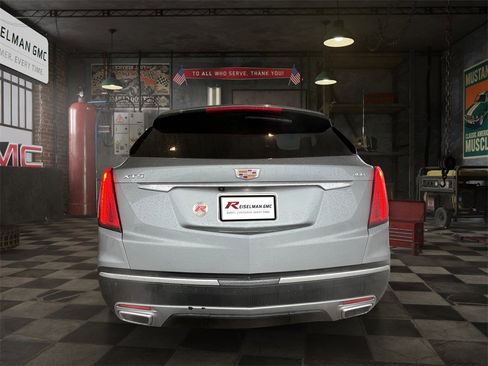 Used 2025 Cadillac XT5 Premium Luxury image 4