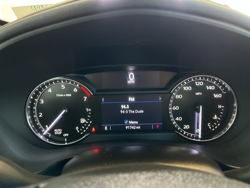 Used 2020 Cadillac XT4 Premium Luxury FWD image 18