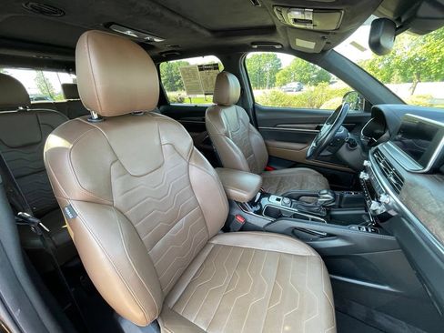 Used 2021 Kia Telluride SX w/ SX Prestige Package AWD/4WD image 32