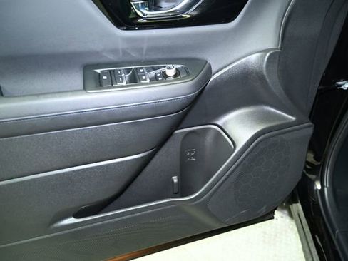 Used 2025 Subaru Forester Limited image 25