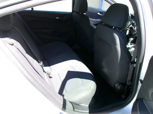 Used 2017 Chevrolet Cruze LS image 10