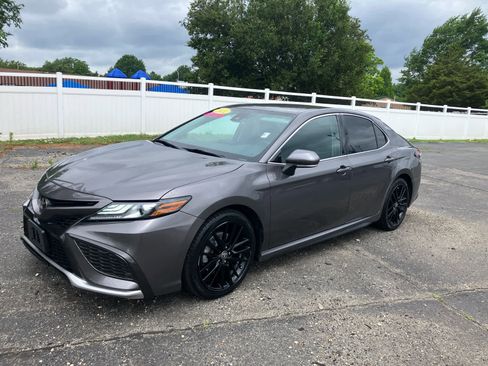 Used 2021 Toyota Camry XSE FWD image 1