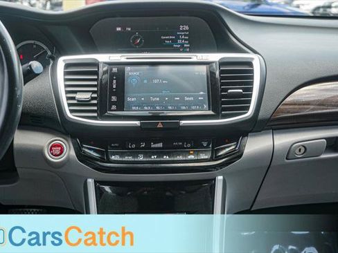Used 2017 Honda Accord EX-L image 25