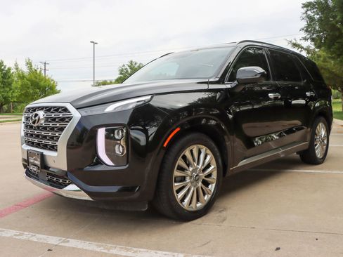Used 2020 Hyundai Palisade Limited image 3
