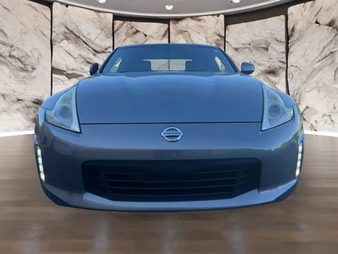 Used 2014 Nissan 370Z Touring w/ Sport Package RWD image 2