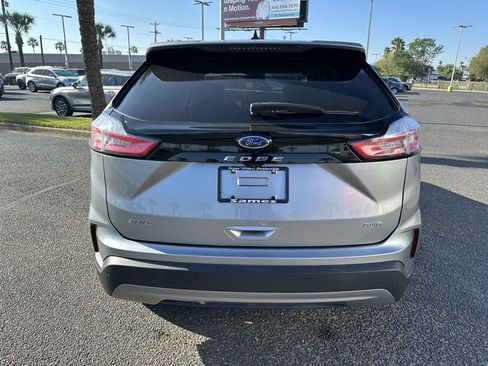 Used 2022 Ford Edge SEL w/ Convenience Package image 5