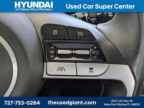 Used 2022 Hyundai Elantra Limited w/ Cargo Package FWD image 32