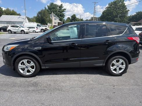 Used 2016 Ford Escape SE FWD image 2