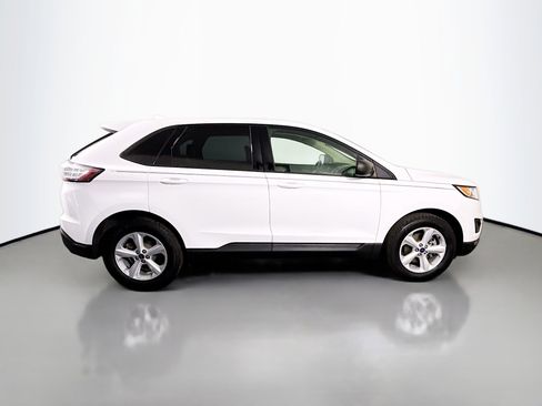 Used 2017 Ford Edge SE FWD image 11