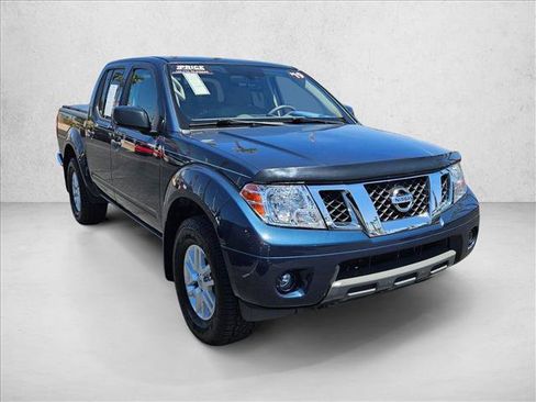 Used 2019 Nissan Frontier SV AWD/4WD image 3