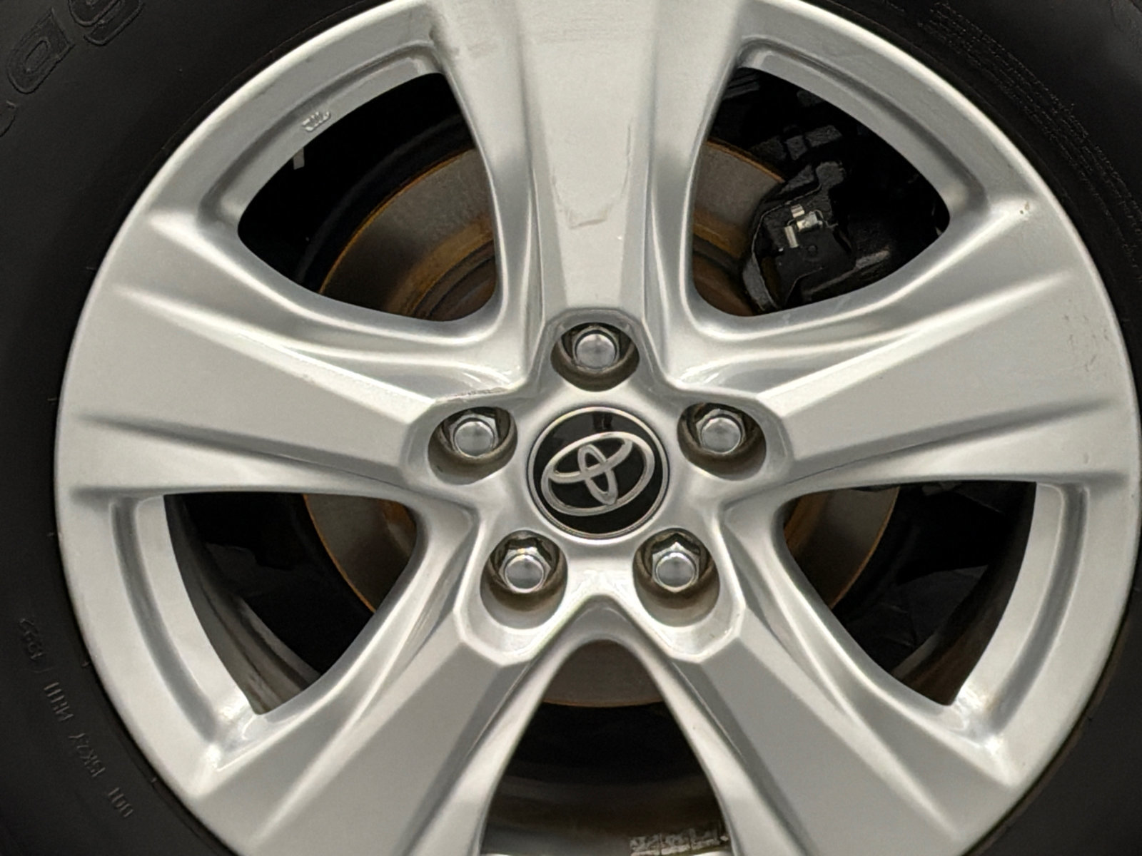 Used 2019 Toyota RAV4 XLE w/ All Weather Liner Package AWD/4WD image 5