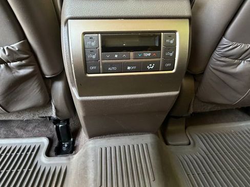 Used 2018 Lexus GX 460 Premium w/ Premium Package AWD/4WD image 34