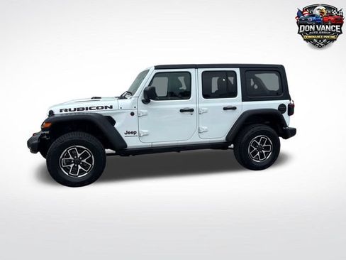 Used 2024 Jeep Wrangler Unlimited Rubicon AWD/4WD image 2