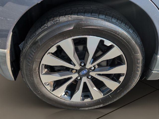 Used 2017 Subaru Outback 2.5i Limited AWD/4WD image 24