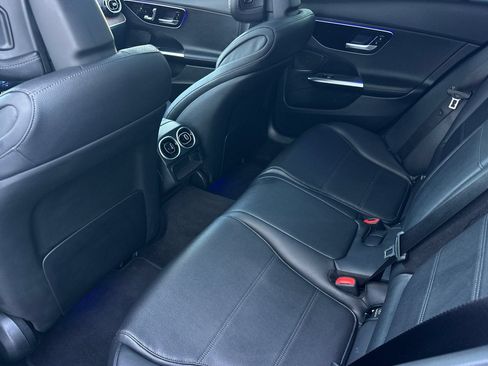 Used 2025 Mercedes-Benz C 300 4MATIC Sedan image 14