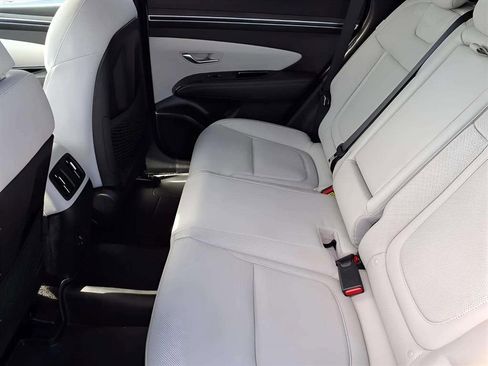 Certified 2024 Hyundai Tucson Limited image 10