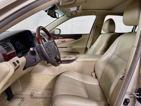 Used 2010 Lexus LS 460 RWD image 27