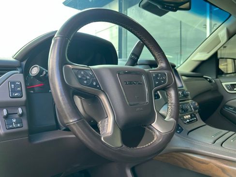 Used 2019 GMC Yukon XL Denali w/ Open Road Package image 38
