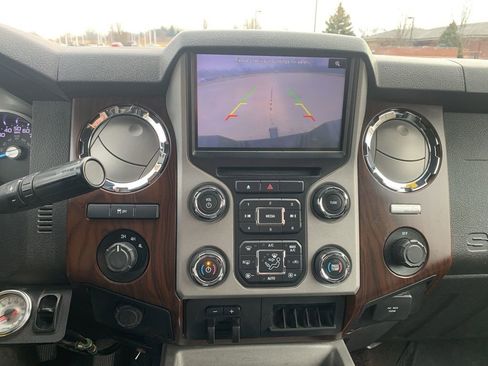 Used 2013 Ford F250 Lariat w/ Chrome Pkg image 22