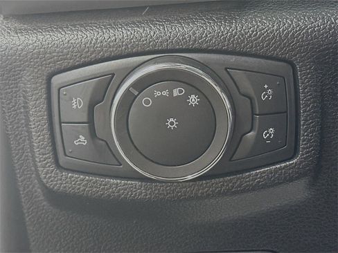 Used 2017 Ford F150 Lariat w/ Equipment Group 502A Luxury image 11