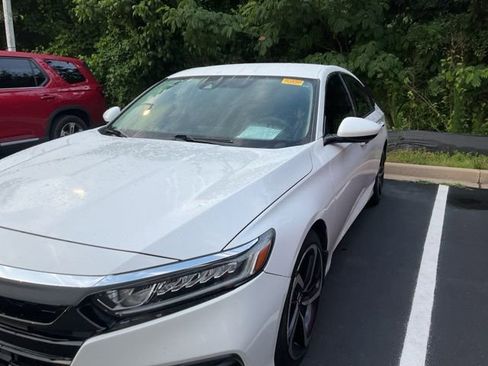 Used 2020 Honda Accord LX image 10