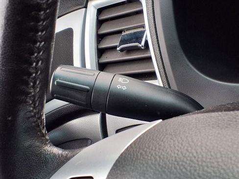 Used 2015 Ford Explorer XLT w/ Equipment Group 202A image 17