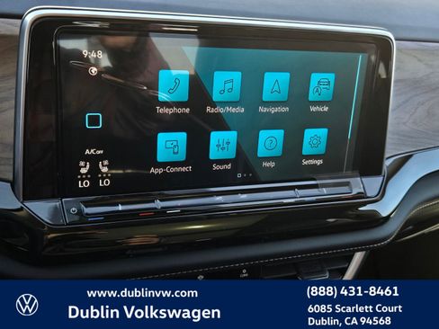 New 2026 Volkswagen Atlas SE FWD image 17