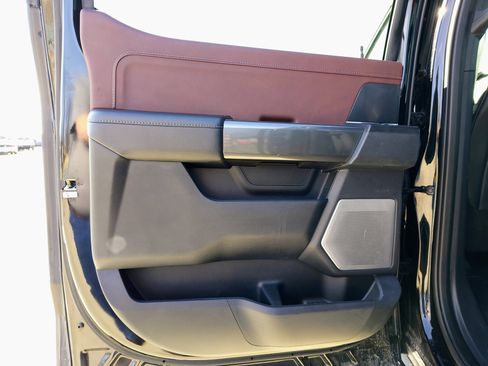 Used 2022 Ford F150 Lariat w/ Equipment Group 502A High image 10