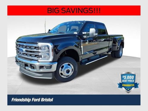 New 2026 Ford F350 XLT w/ XLT Premium Package AWD/4WD image 1