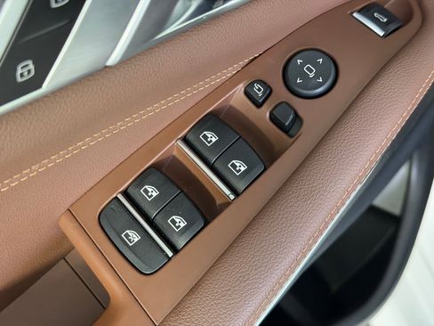 Used 2022 BMW X5 sDrive40i w/ M Sport Package image 24