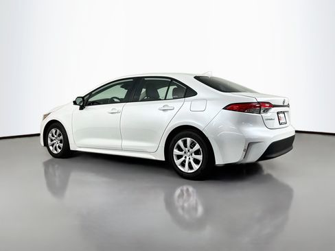 Certified 2026 Toyota Corolla LE FWD image 5