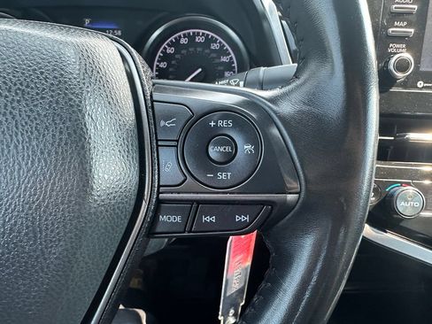 Used 2024 Toyota Camry SE FWD image 21