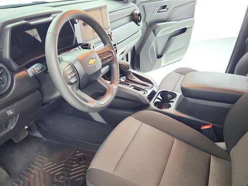 Used 2025 Chevrolet Colorado W/T w/ Advanced Trailering Package image 22