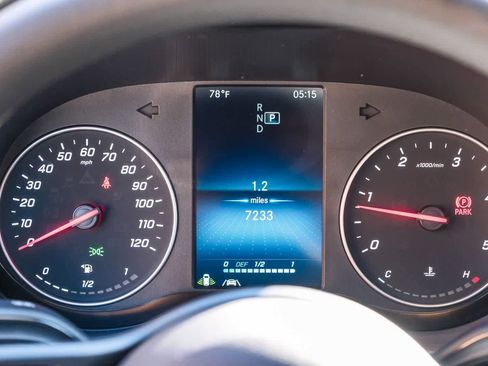 Used 2024 Mercedes-Benz Sprinter 2500 image 23