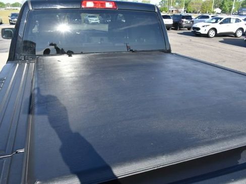 Used 2021 RAM 1500 Classic SLT w/ Electronics Convenience Group AWD/4WD image 47