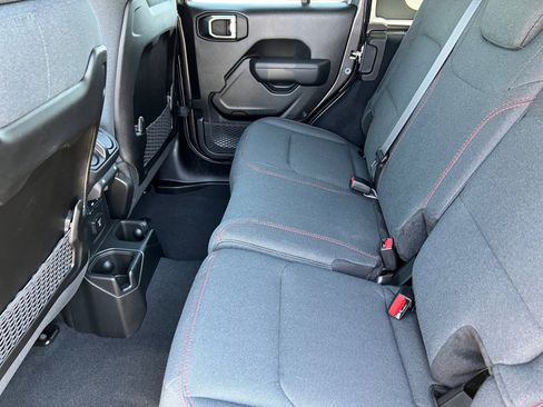 New 2025 Jeep Wrangler Unlimited Rubicon w/ Technology Group image 17