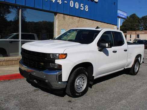 Used 2020 Chevrolet Silverado 1500 W/T w/ WT Safety Package image 3